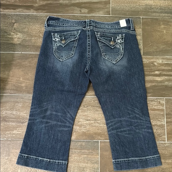 Maurices Classic Blue Denim Jeans - Picture 8 of 9